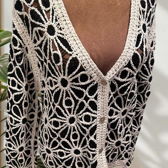 Black and cream boho crochet sweater - Picture 3 of 6